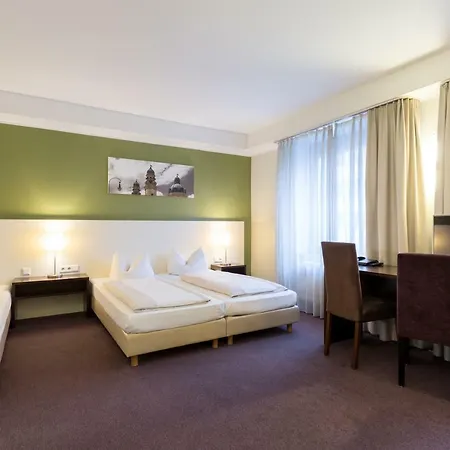 Hotel Dolomit